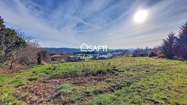 Terrain constructible 2207 m²