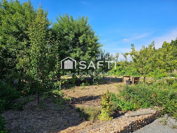 Maisons de caractère de 1700 avec cachet et pigeonnier