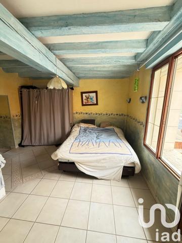 Maison 15 pièces de 445 m² à Rochecorbon (37210)