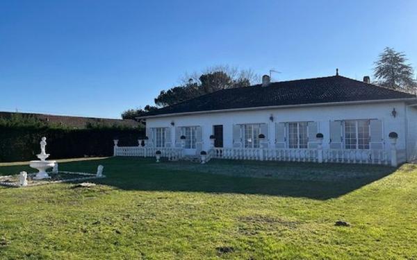 Maison à vendre    8 pièces • 158 m2 Saint-Loubès