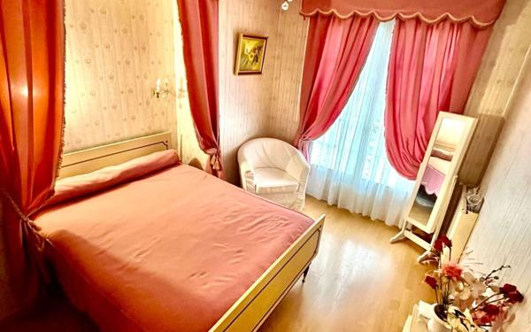 Maison à vendre    8 pièces • 158 m2 Saint-Loubès