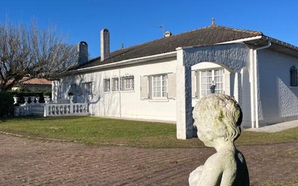 Maison à vendre    8 pièces • 158 m2 Saint-Loubès