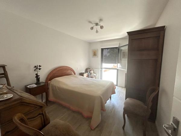 APPARTEMENT F3 NEUVILLE CENTRE