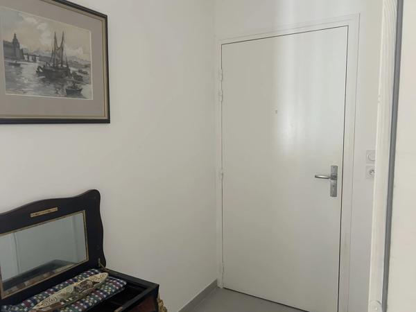 APPARTEMENT F3 NEUVILLE CENTRE