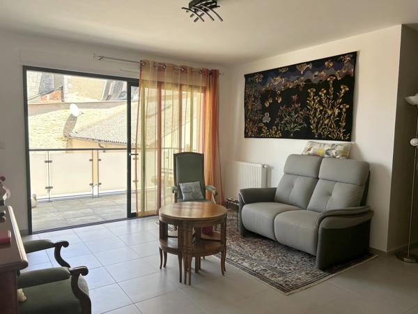 APPARTEMENT F3 NEUVILLE CENTRE