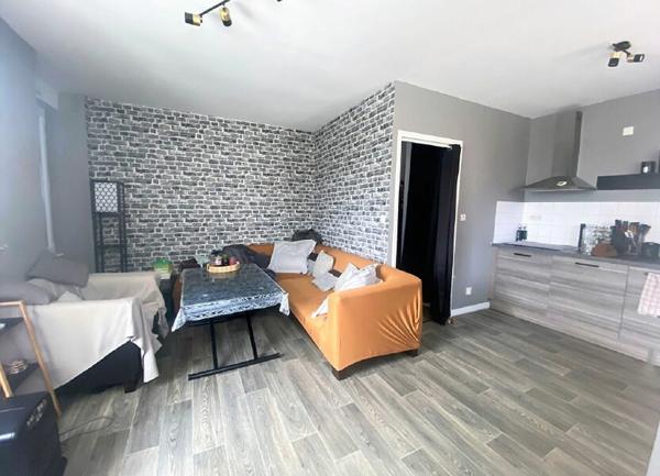 Appartement à louer  3 pièces • 51 m2 Ancinnes