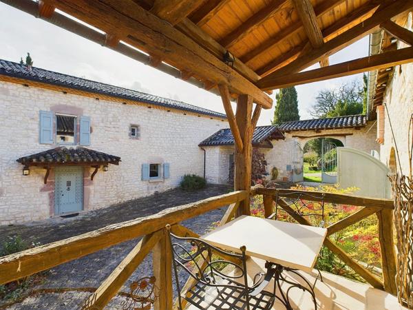 Domaine d'exception au Pays Cordelais avec 5 ha de terrain