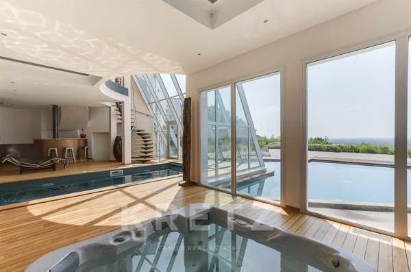 EXCLUSIVITÉ à Moissac – Maison d’architecte avec vue panoramique