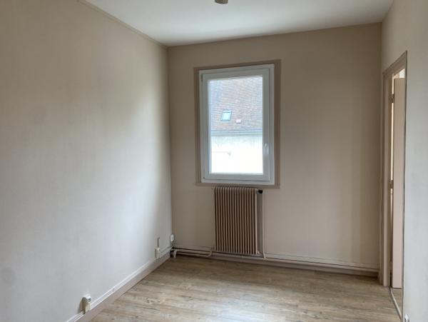 Location Bureau 4 pièces Compiègne (60200)