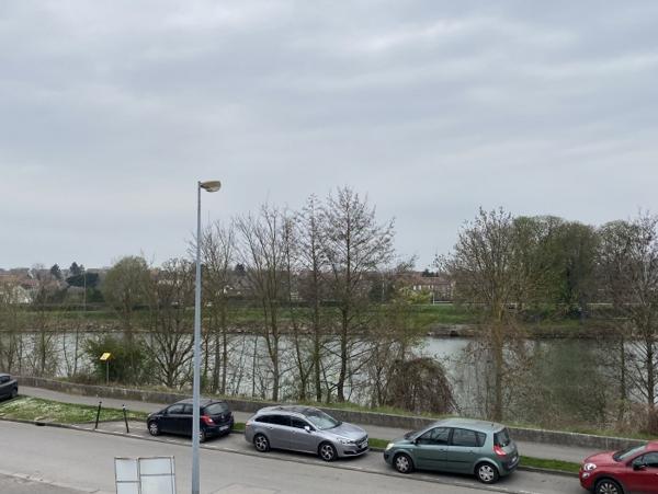 Location Bureau 4 pièces Compiègne (60200)
