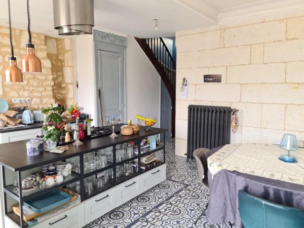 Proximité Cathédrale, maison de caractère.