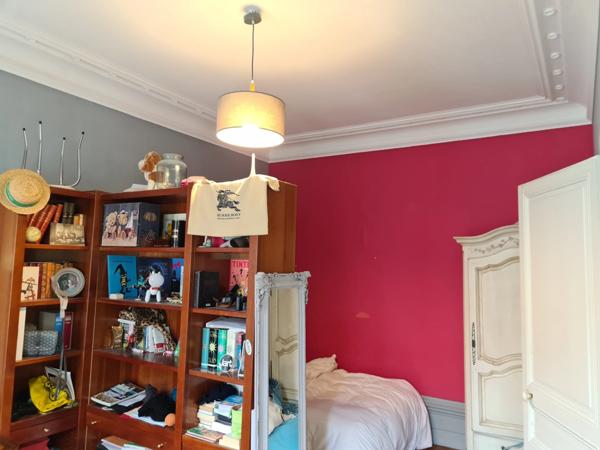 Proximité Cathédrale, maison de caractère.