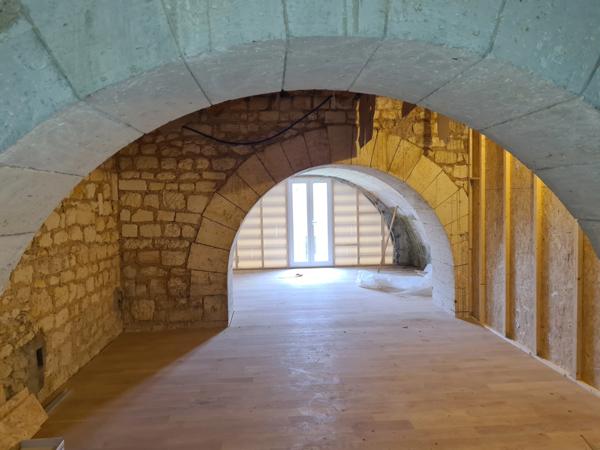 Proximité Cathédrale, maison de caractère.