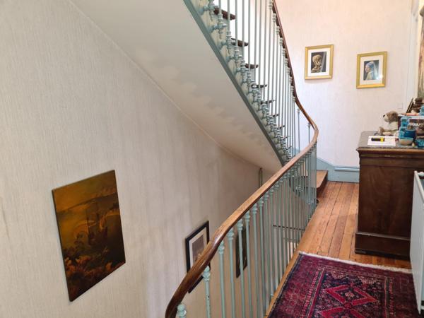 Proximité Cathédrale, maison de caractère.