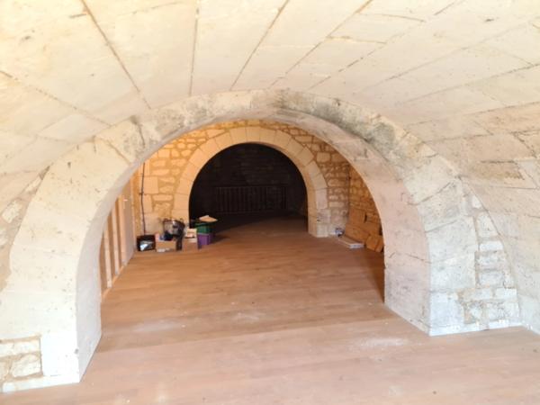 Proximité Cathédrale, maison de caractère.