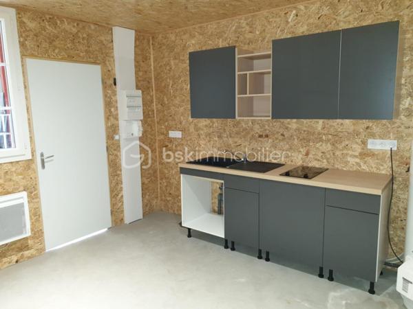 Local d'activités de 360 m²