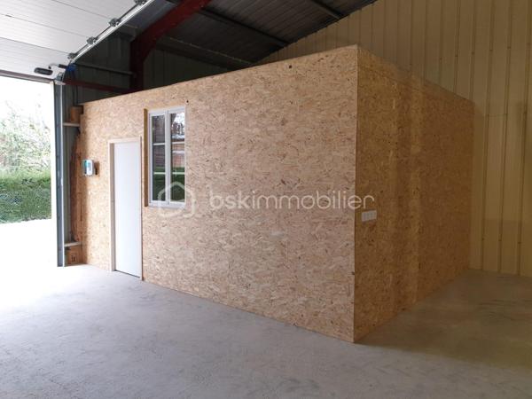 Local d'activités de 360 m²
