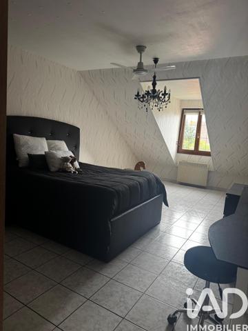 Maison à vendre 7 pièces 178,78 m² Viarmes
