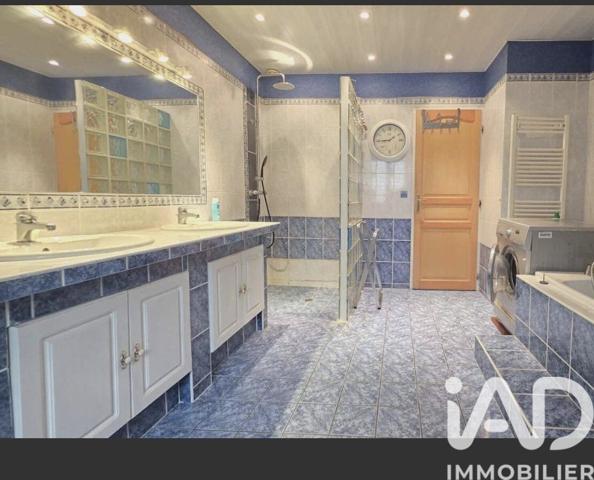 Maison à vendre 7 pièces 178,78 m² Viarmes