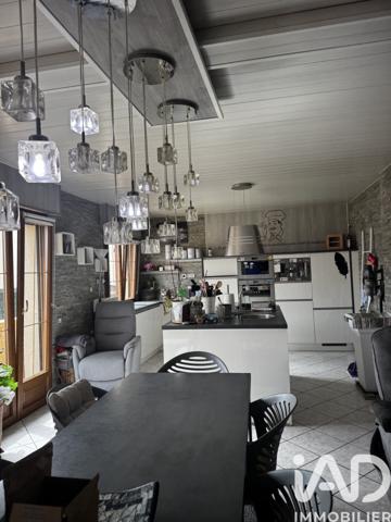 Maison à vendre 7 pièces 178,78 m² Viarmes