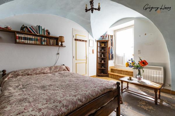 Ancienne bergerie avec terrain de 9000m²