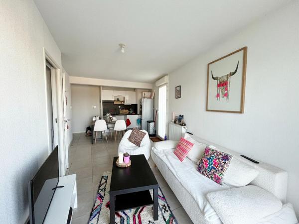 Appartement Blagnac 2 pièces avec balcons et parking