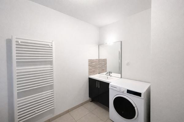 Appartement Blagnac 2 pièces avec balcons et parking