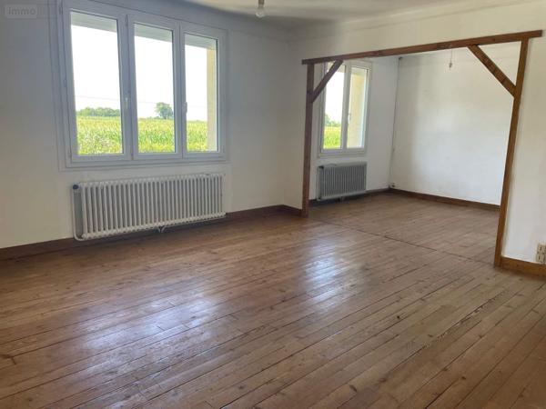 Maison à vendre à Aron en Mayenne (53440), ref : 046/815