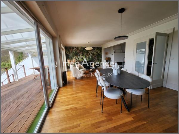 Maison à BOULOGNE-SUR-MER, 62200 - 7 pièces 260m²