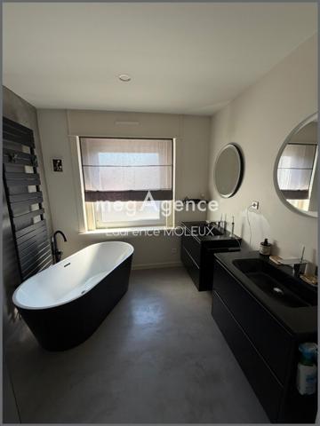 Maison à BOULOGNE-SUR-MER, 62200 - 7 pièces 260m²