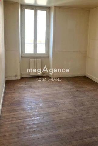 Appartement à LAVAL, 53000 - 2 pièces 45m²