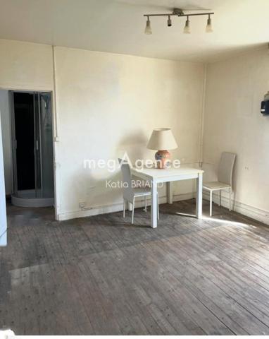 Appartement à LAVAL, 53000 - 2 pièces 45m²