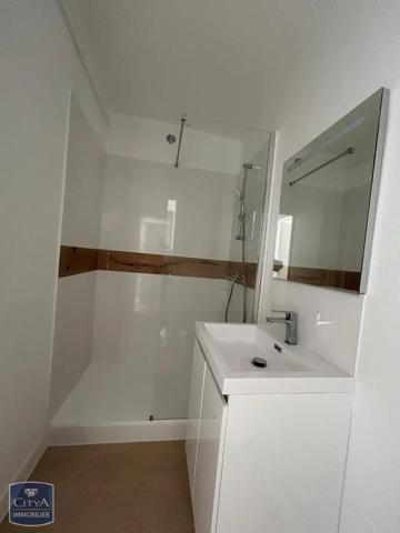 Appartement à louer 2 pièces 42.5m² Tours (37000)