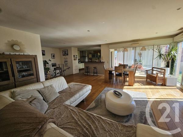 Appartement F4 à vendre  5 pièces - 133,49 m 2   LATTES  - 34