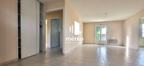 Maison deux chambres à Luçon en quartier calme, proche commodités, avec beau potentiel à révéler