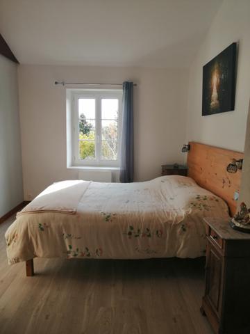 MAISON CHARENTAISE AVEC STUDIO PISCINE DEPENDANCES 247 M²