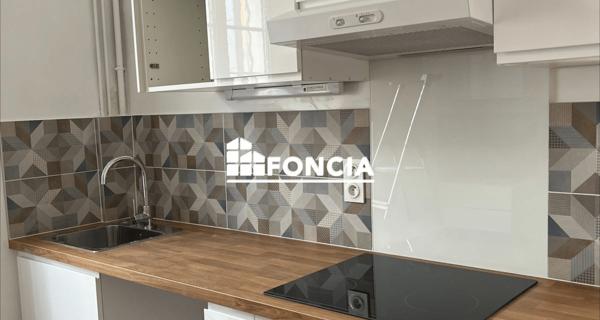 Location Maison 4 pièces 94.99 m² - Aix-en-provence 13100