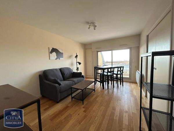Appartement à louer 2 pièces 39.75m² Tours (37100)