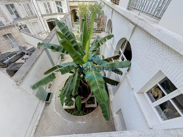 Élégance Art Déco et esprit loft au cœur du 9ᵉ arrondissement de Paris