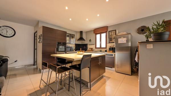 Maison à vendre 6 pièces 166 m² Saint-Paterne-Racan