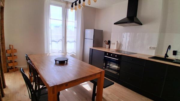 Appartement meublé avec vue imprenable sur l'Yonne.