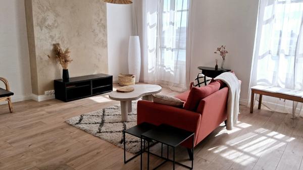 Appartement meublé avec vue imprenable sur l'Yonne.