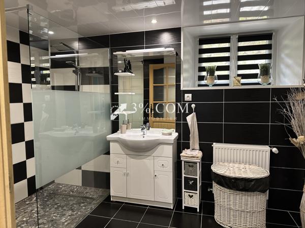 Maison 7 pièce(s) 4 chambre(s) 190 m²