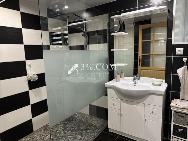 Maison 7 pièce(s) 4 chambre(s) 190 m²