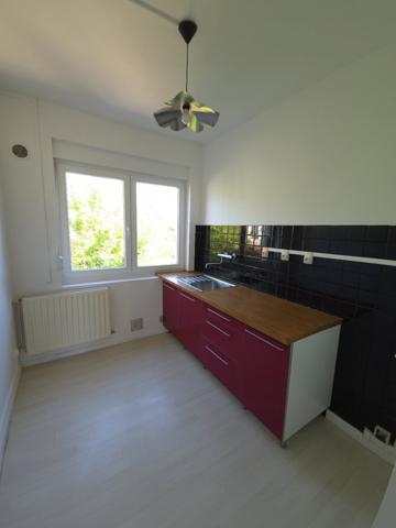 Ensemble immobilier de 128 m² avec jardin