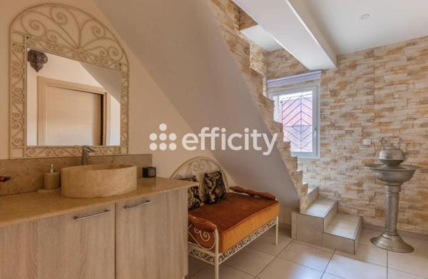 Maison 7 pièces - 181 m²