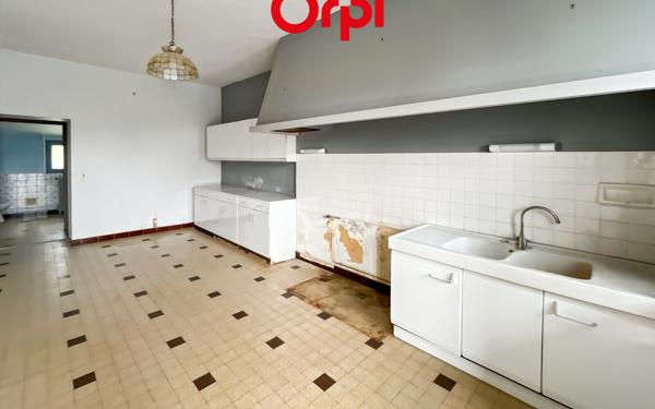 Maison à vendre    3 pièces •  Melleray