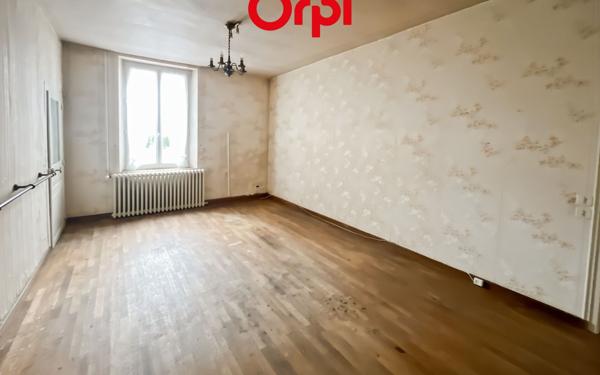 Maison à vendre    3 pièces •  Melleray