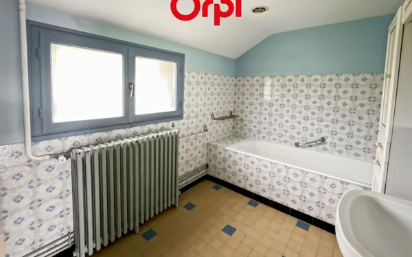 Maison à vendre    3 pièces •  Melleray