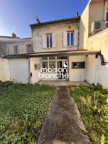 APPARTEMENT T1 AVEC JARDIN - ST MEDARD EN JALLES CENTRE